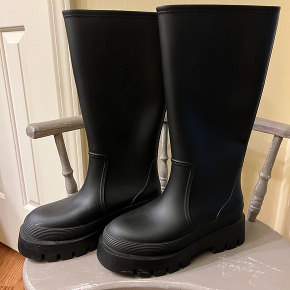 Jeffrey Campbell Shoes - Jeffrey Campbell lug knee high boots size 8